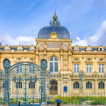 - 1 - Proche Zenith & Centre Amiens